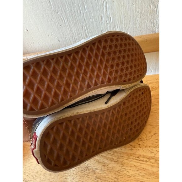 VANS youth size 4 camo sneakers - Picture 8 of 10